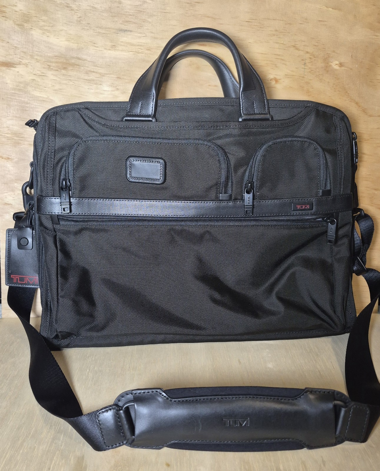 Tumi Alpha 2 Black Ballistic Nylon 17” Large Screen Laptop Briefcase 26114D2