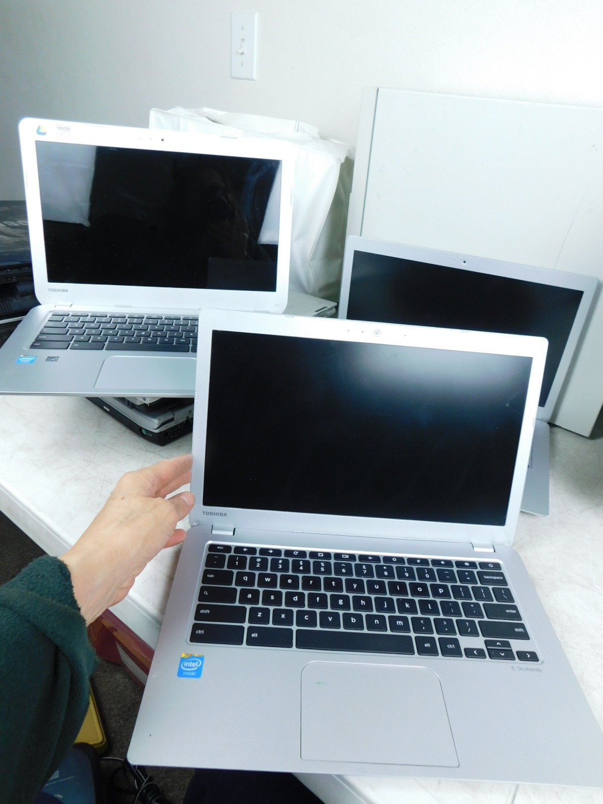 13 Laptops and Tablets Retired from a School Untested ~ For Parts LOT
