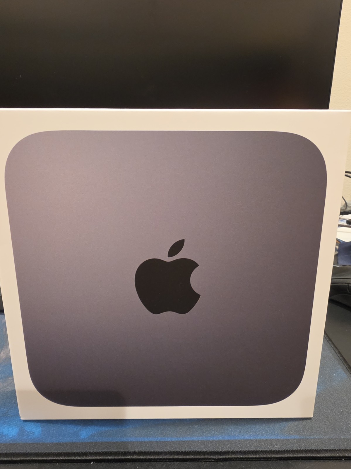 New But Open Box Apple Mac mini Gray 3.0GHz 6-Core i5 8GB RAM 512GB SSD UHD 630