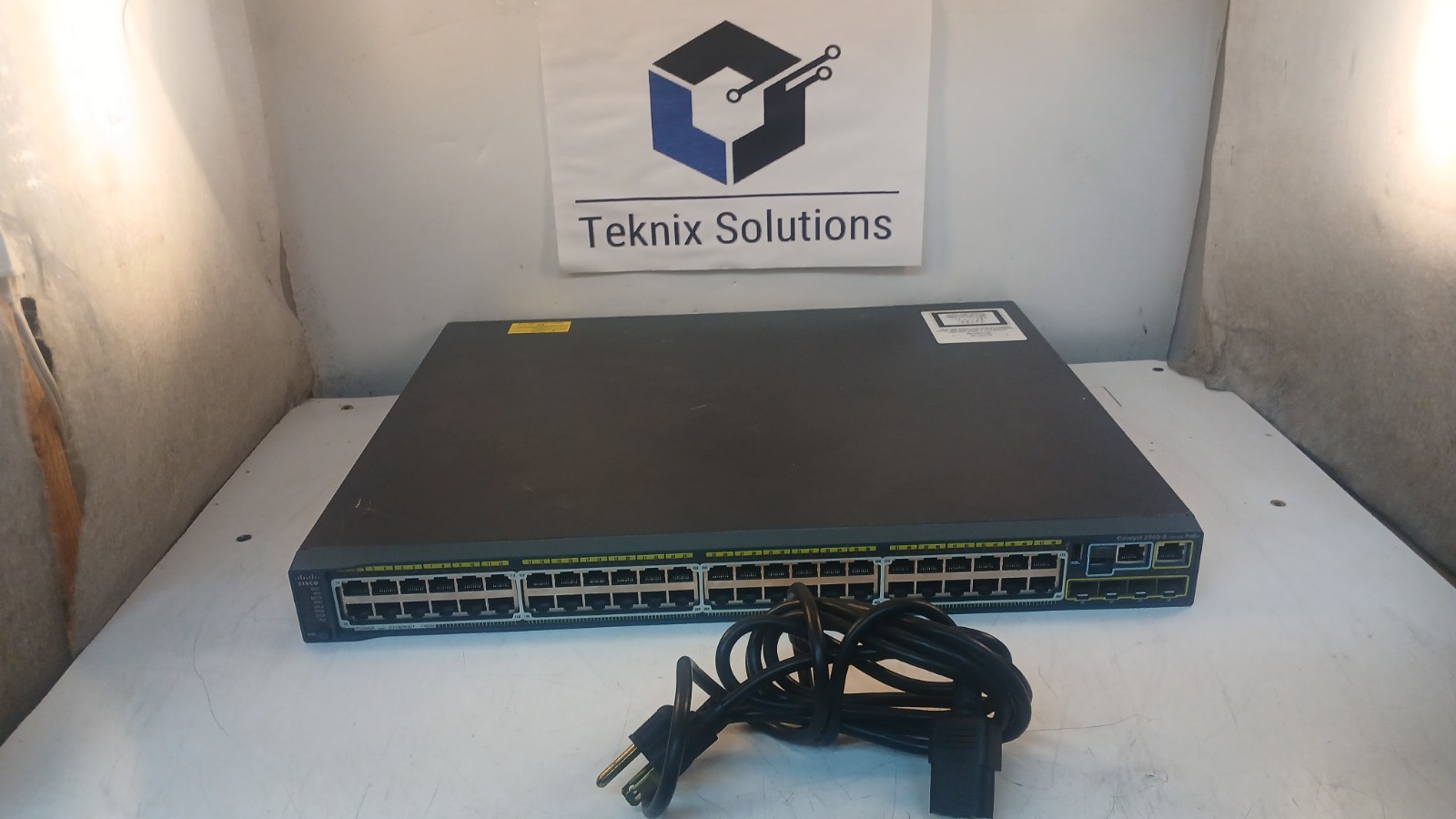 Cisco Catalyst WS-C2960X-48FPS-L 48-Port PoE+ Switch *WORKING* *READ*