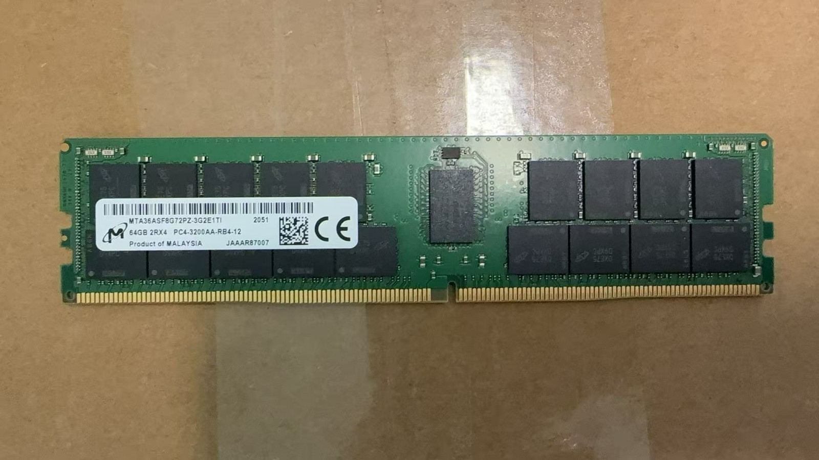MTA36ASF8G72PZ-3G2E1 MICRON 64G 2RX4 PC4 3200A