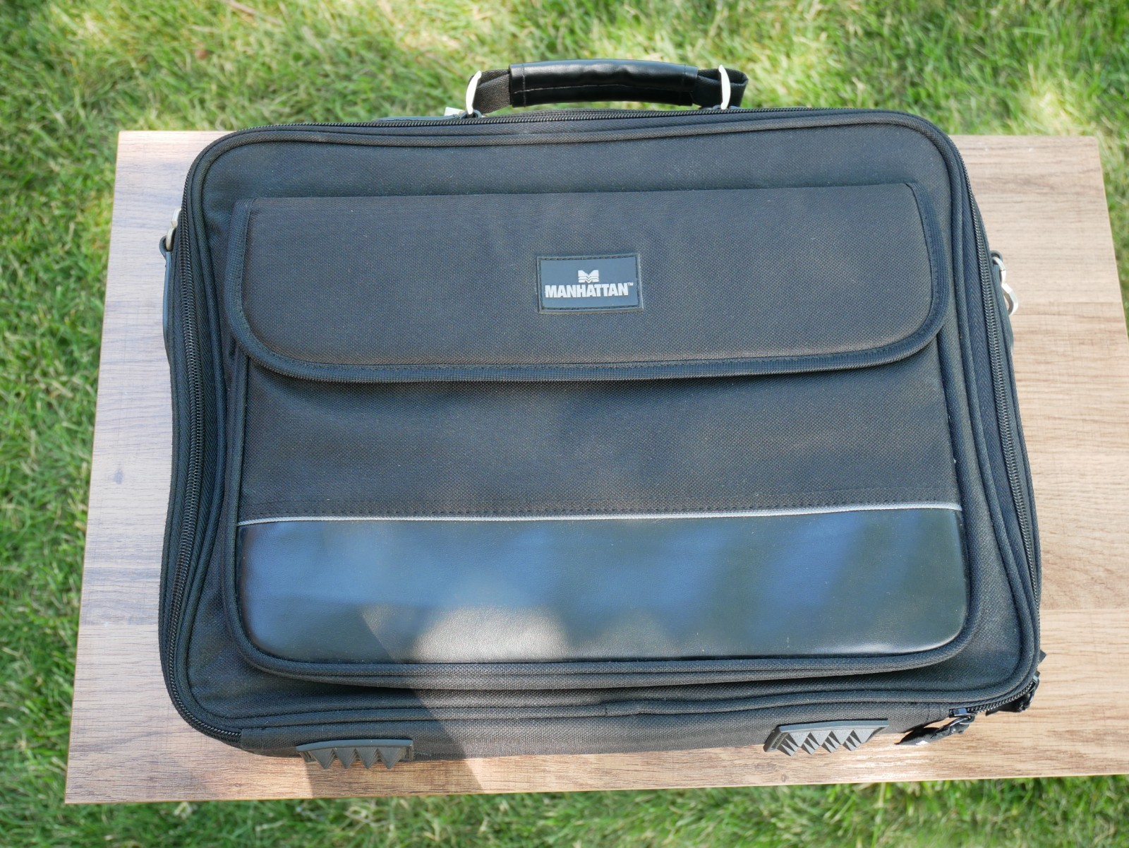 Manhattan Top Load Laptop Bag Briefcase Black with Shoulder Strap