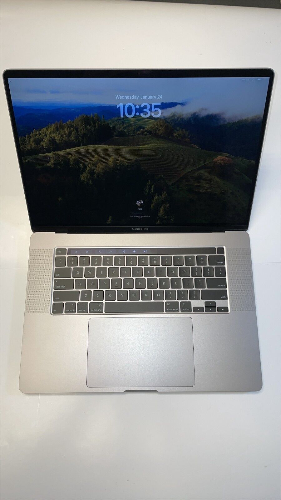 Apple MacBook Pro, i9, 16GB RAM, 1TB SSD, 16