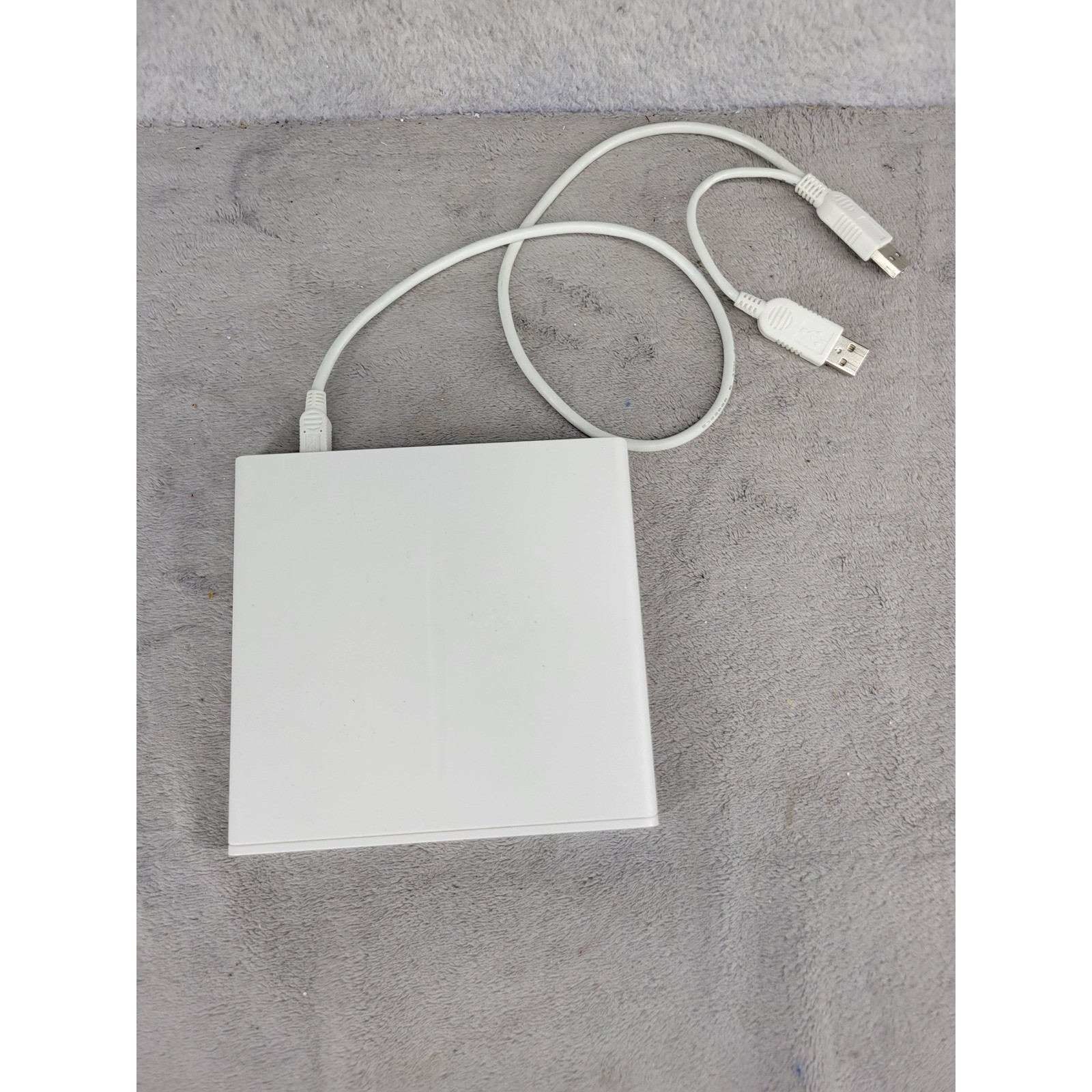 Memorex 8X Slim DVD Multi-Format Recorder External White MRX-650LE v7 USB Drive