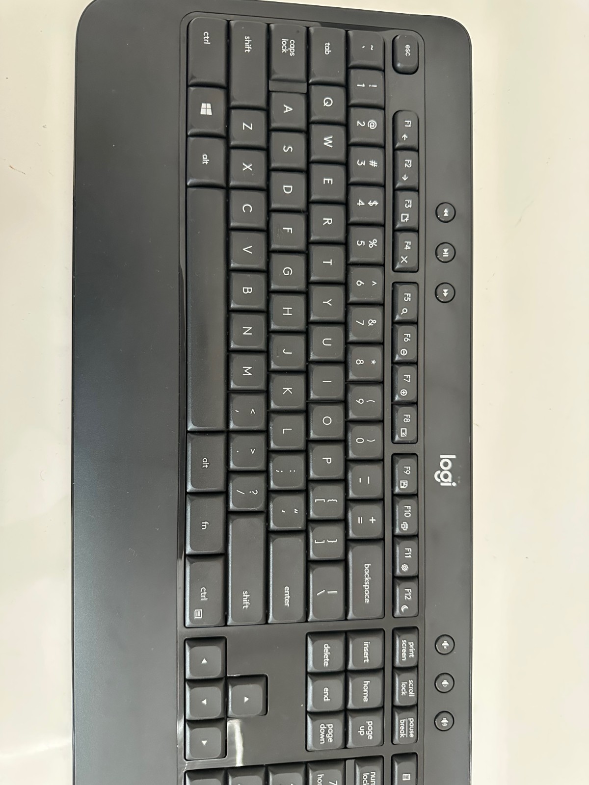 Logitech K540 Advanced Wireless Keyboard