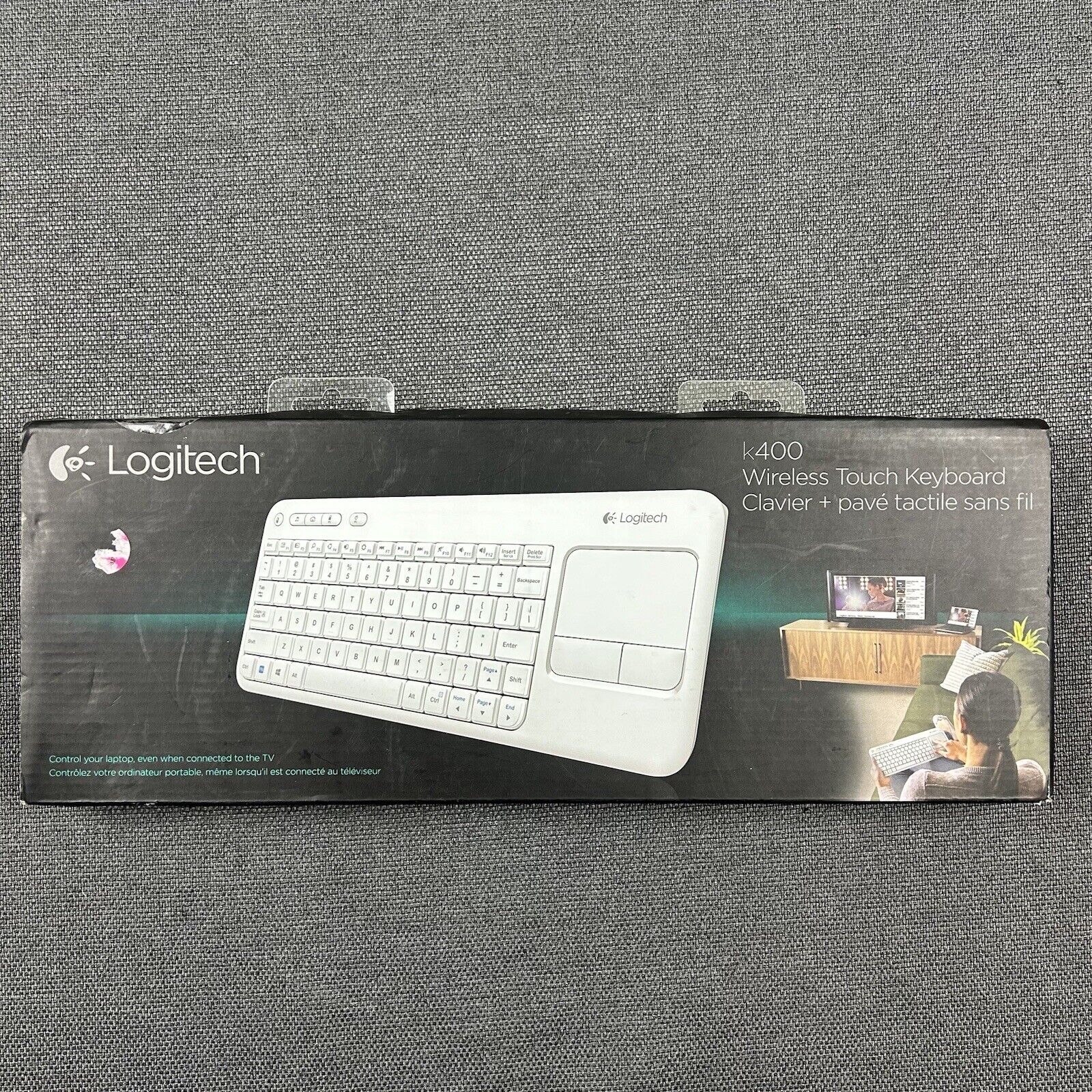 Logitech K400 White Wireless Touch Keyboard Built-In Touchpad Brand New