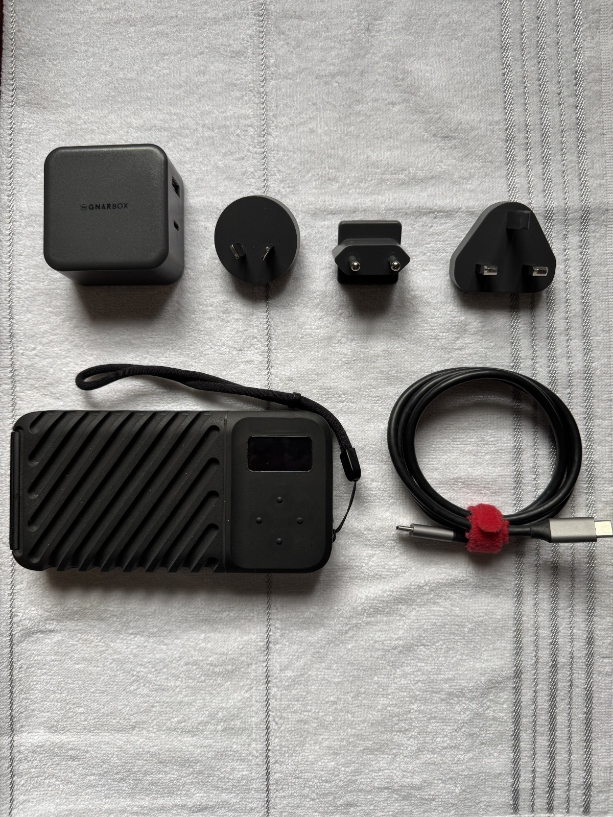 GNARBOX 2.0 1TB Portable External SSD complete with all accesories.