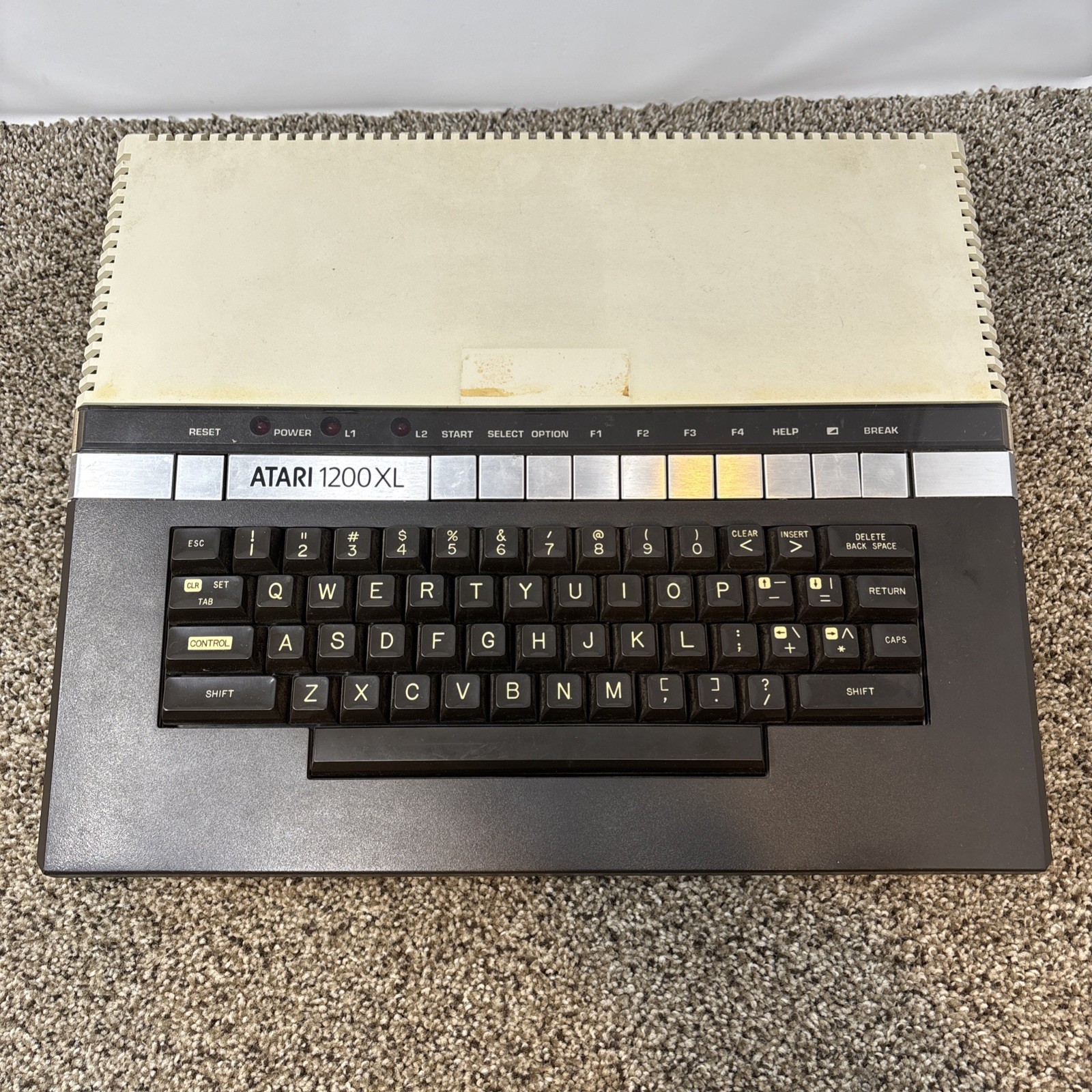 Atari 1200XL Computer Game Console Vintage Rare FOR PARTS OR REPAIR READ
