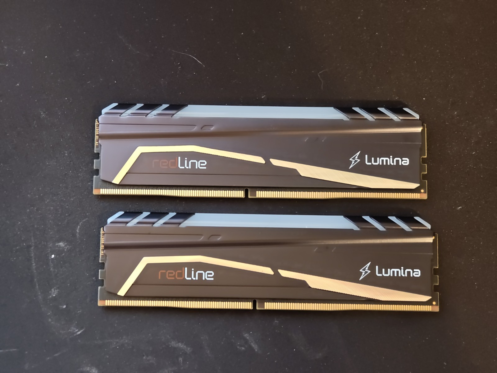 Mushkin Redline Lumina RGB 8GB x2 DDR4 PC4-3600  **READ**