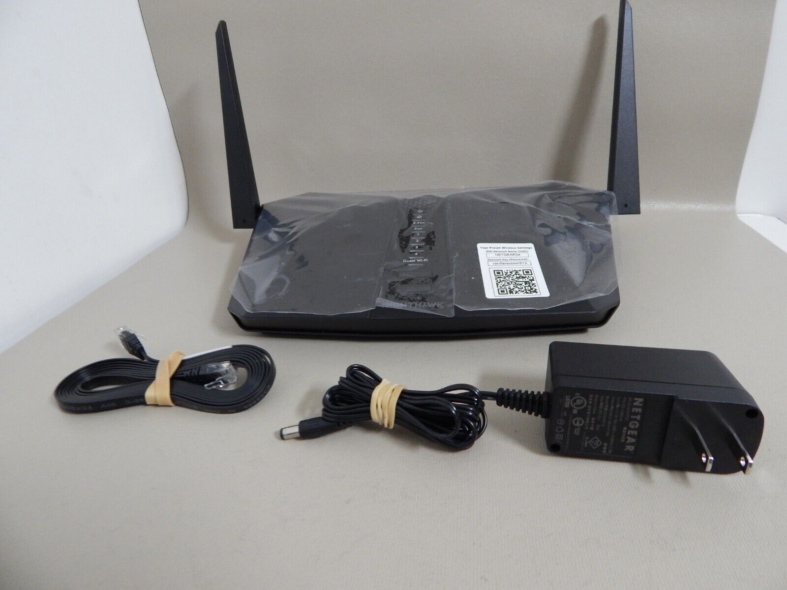 Netgear Nighthawk AX4 AX3000 Wi-Fi 6 Router 2.4/5GHz (RAX35-100NAS) Lightly Used