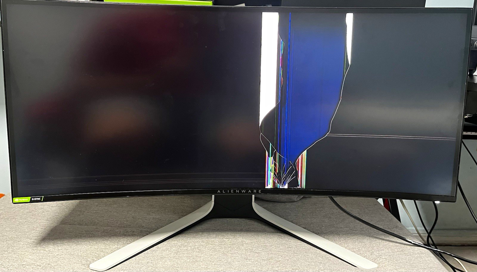 BROKEN Alienware AW3420DW 34" Curved Ultrawide 3440x1440 120Hz G-SYNC Monitor
