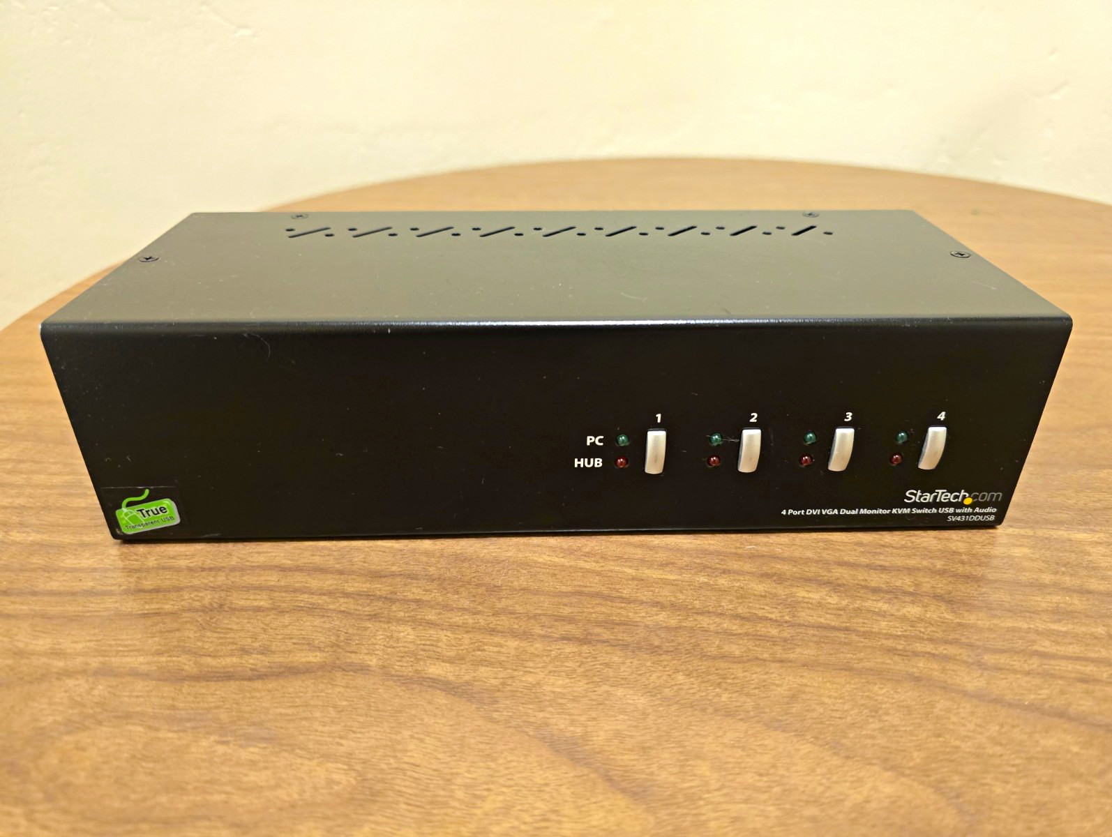 StarTech.com SV431DVIUDUSB 4-Port DVI/VGA Dual Monitor Powered USB KVM