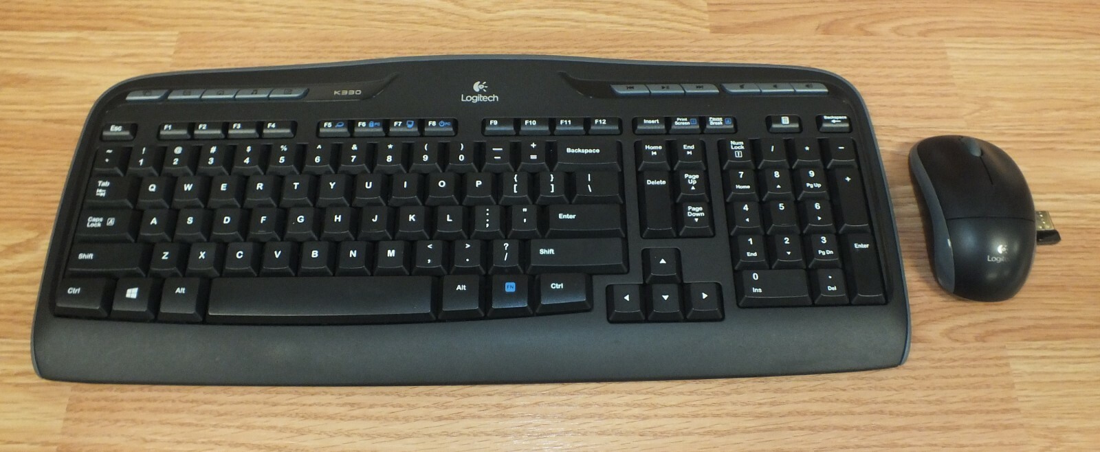 Genuine Logitech (Y-R0009) K330 Wireless Keyboard & Mouse Combo **READ** 