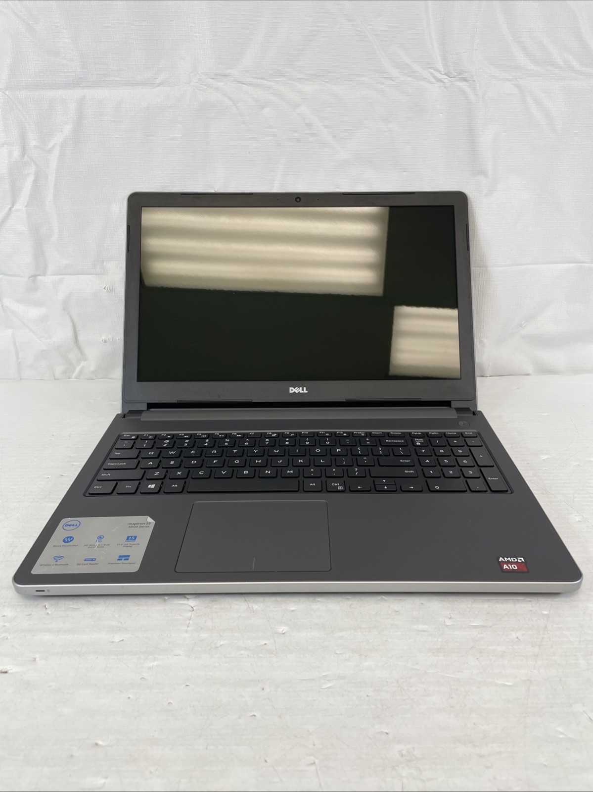 Dell Inspiron 15 5555 15.6" AMD A10-8700P 1.8GHz 8GB RAM 1TB HDD Radeon R6 Win10