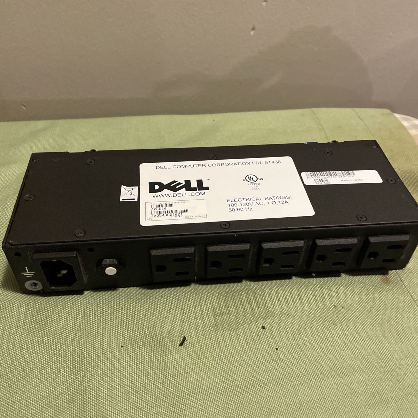 Dell PDU AP6016 100-120VAC 5x NEMA 5-15R Outlets 5T436