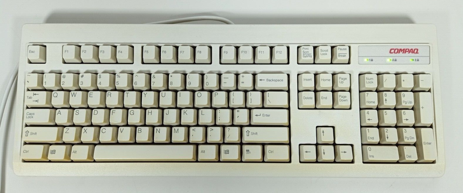Vintage Compaq Mechanical Keyboard 235212-101 121740-001 RT6656TW Beige PS/2