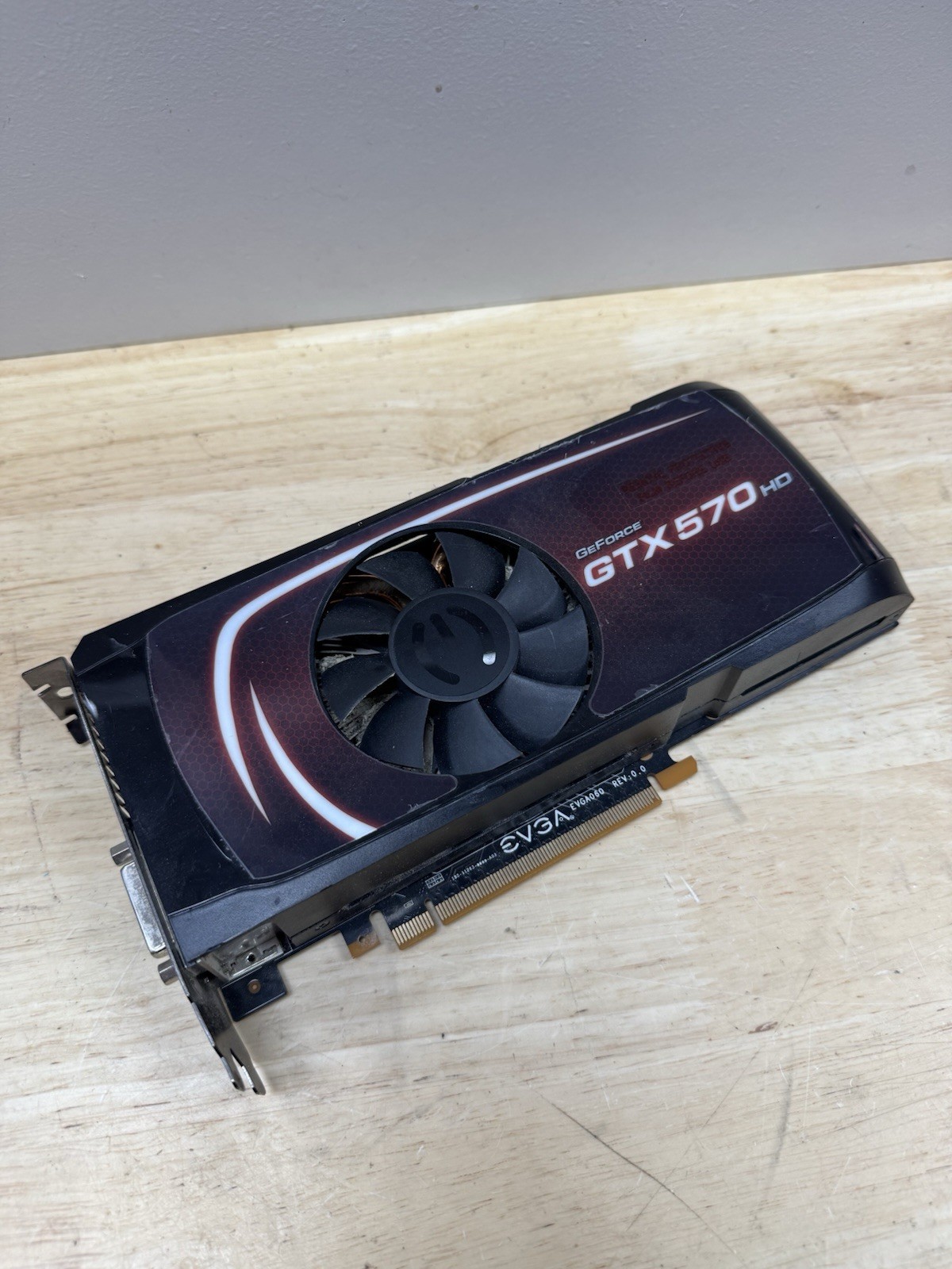 EVGA NVIDIA GeForce GTX 570 HD SC 1.2GB GDDR5 PCI Express 2.0 x16 Video Card 