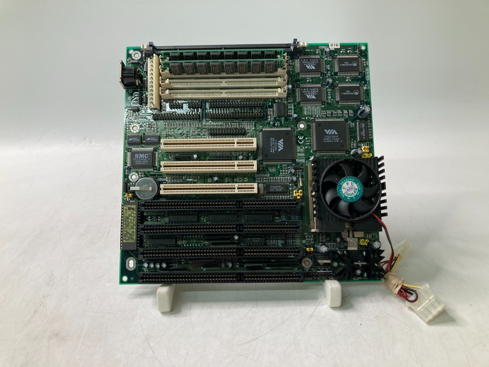 Vintage EFA P5V580-AT w/ Socket 7 Intel Pentium-MMX CPU 32MB EDO Ram
