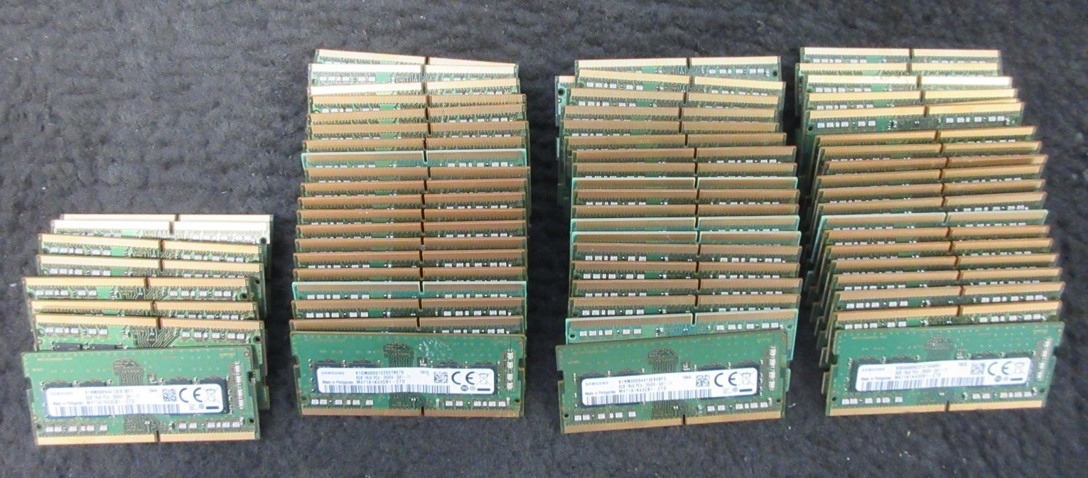 LOT OF 123 SAMSUNG PC4 LAPTOP - PH M471A1K43CB1-CTD 1944