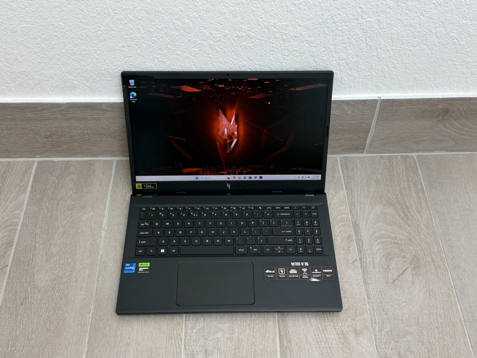 Acer Nitro V 15 Core i7-13620H GeForce RTX 4050 8GB RAM 512GB NVMe Win-11