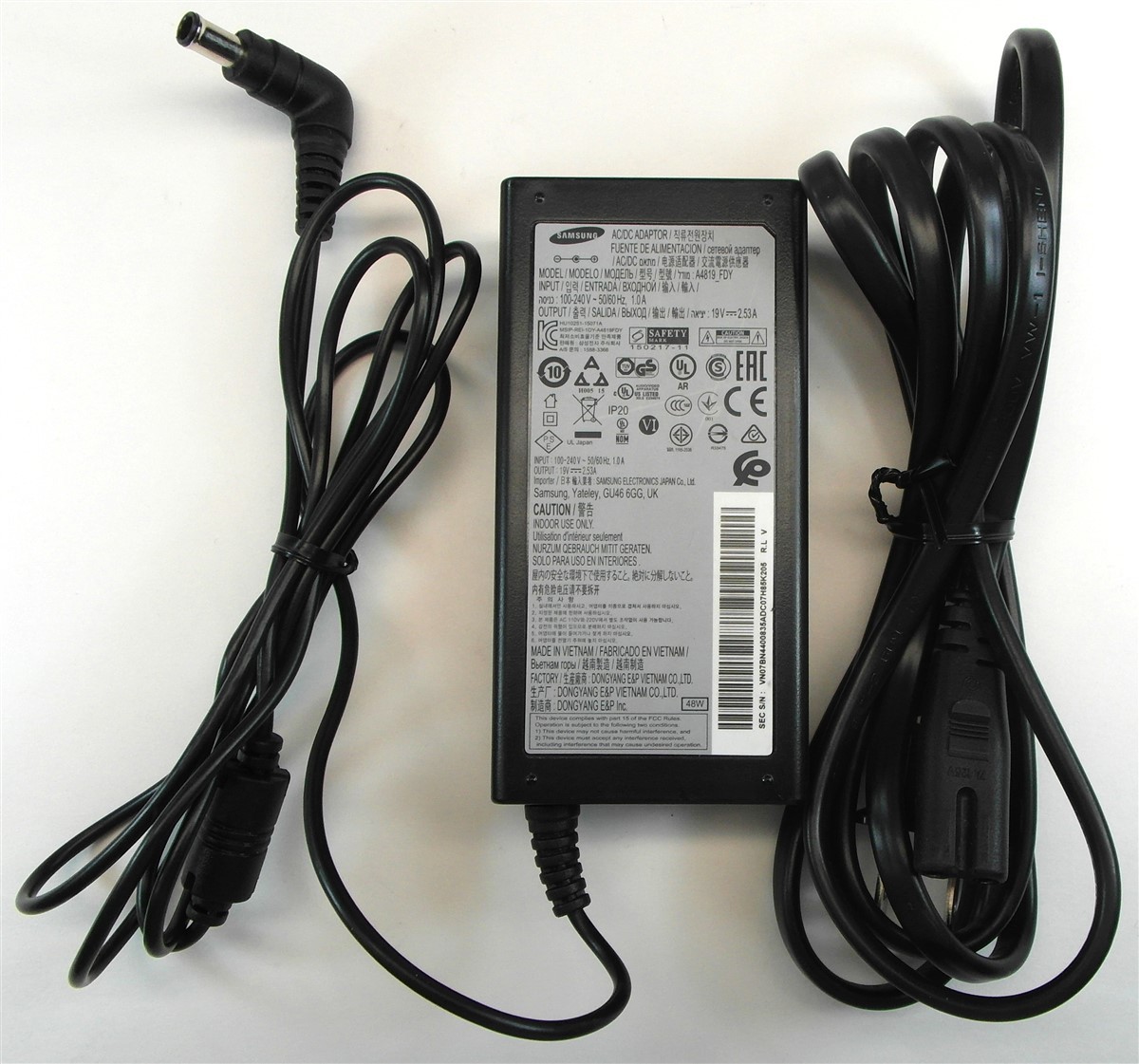 Genuine Samsung TV Monitor AC/DC Adapter Power Supply A4819_FDY 19V 2.53A 48W