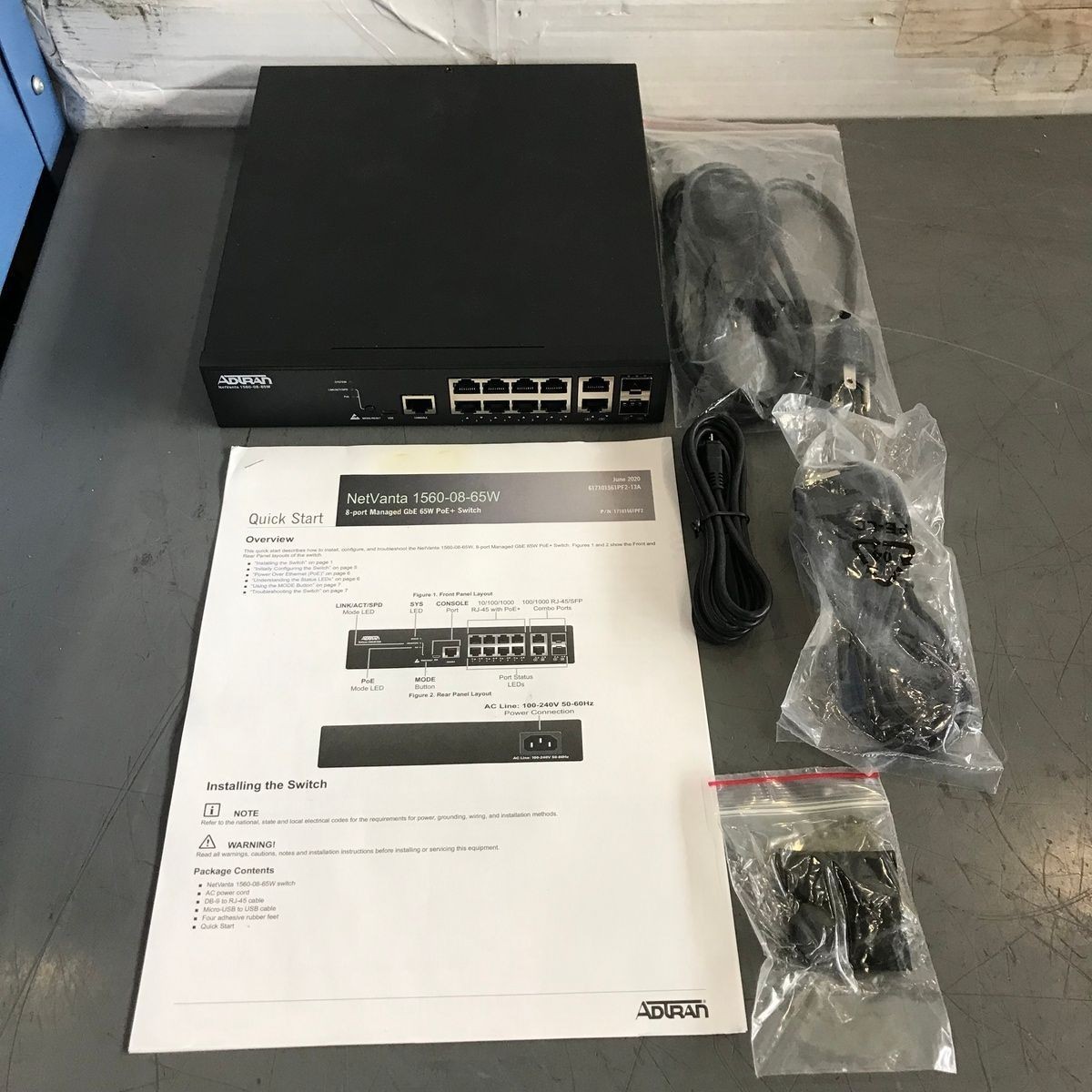 Adtran NetVanta 1560 8 port Gigabit Ethernet Switch (17101561PF2) + (2) SFP