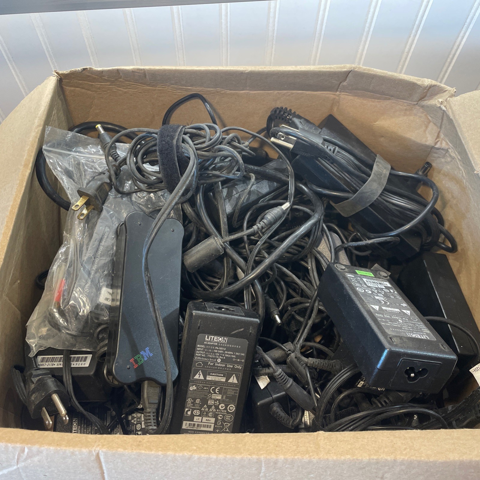 25 Genuine Lenovo IBM Dell HP Laptop Desktop Mixed AC Adaptor Chargers Untested