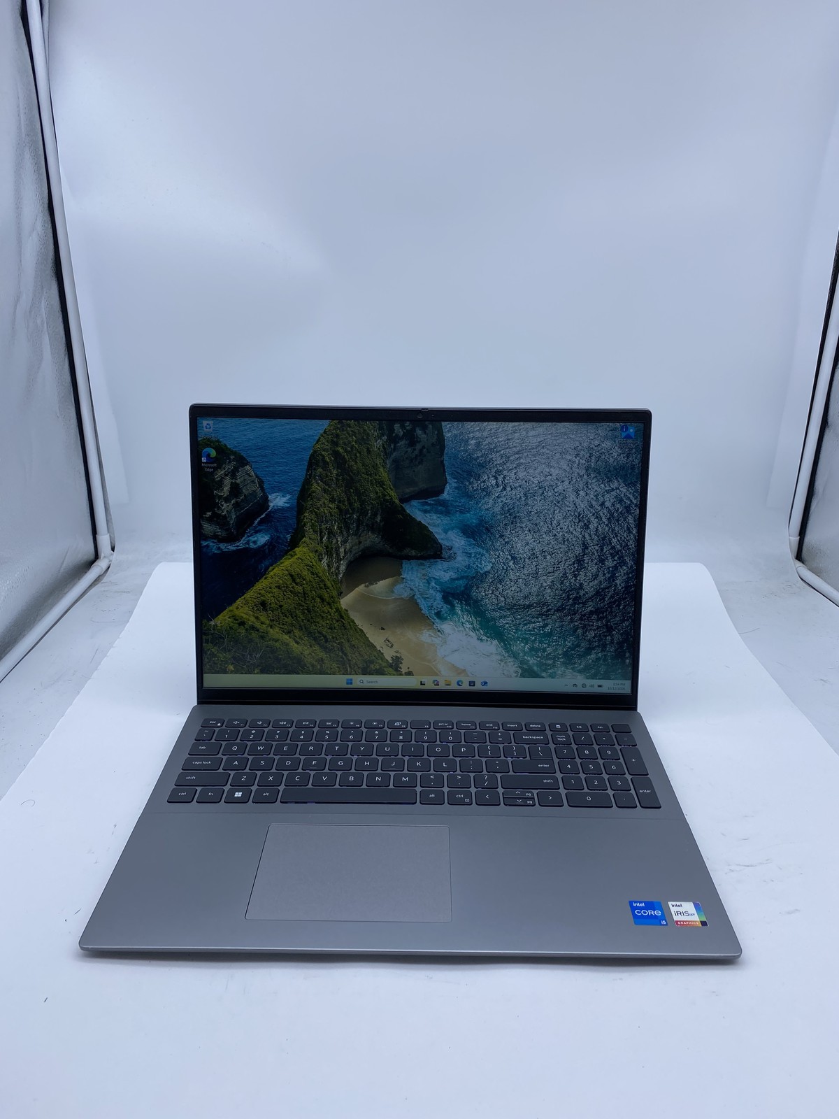 Dell Vostro 5620 Laptop Intel Core i5 1240P 16GB RAM 512GB SSD Windows 11 Pro