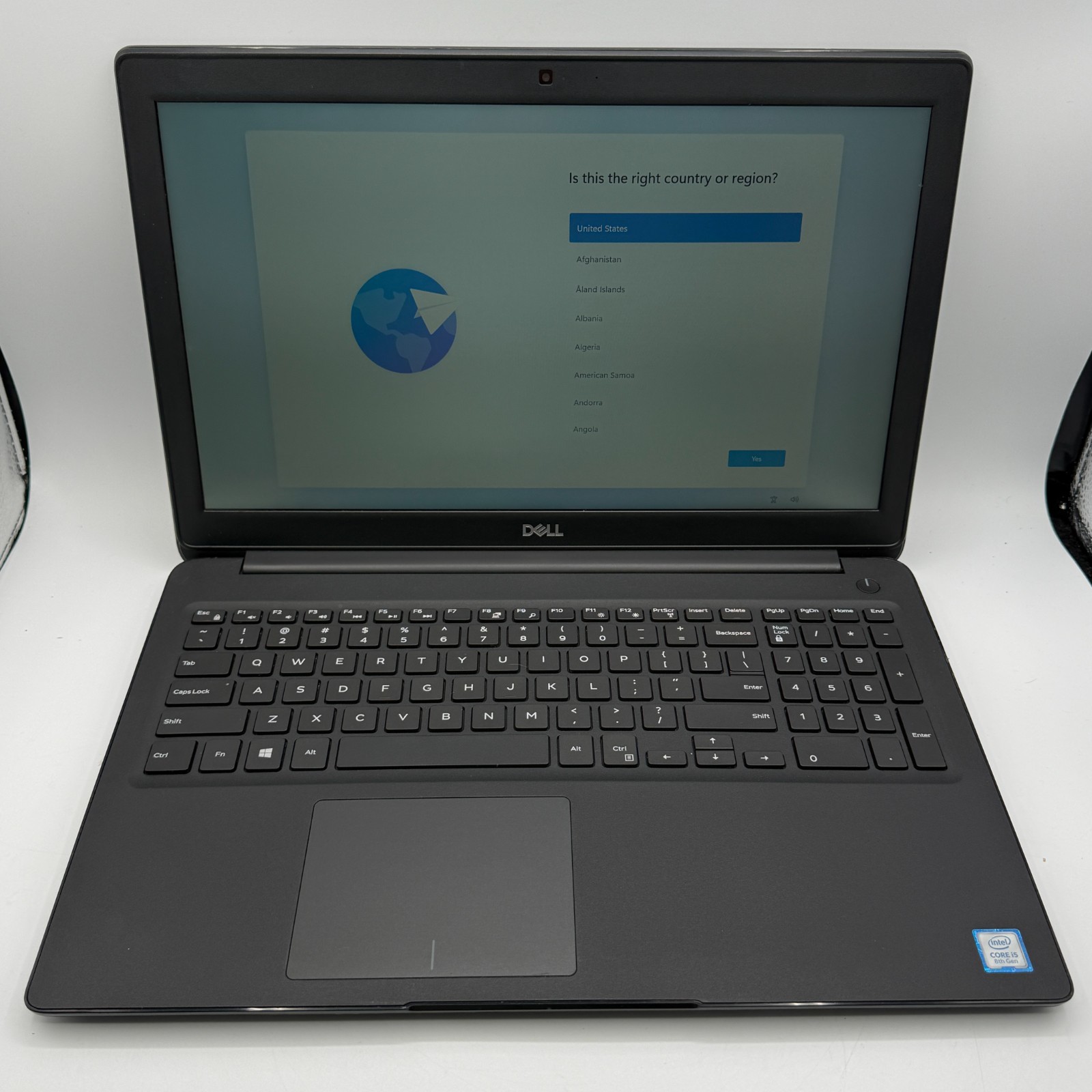 Dell Latitude 3500 15.6" Laptop i5-8265U 16GB 256GB SSD Win11 Pro Batt 77%