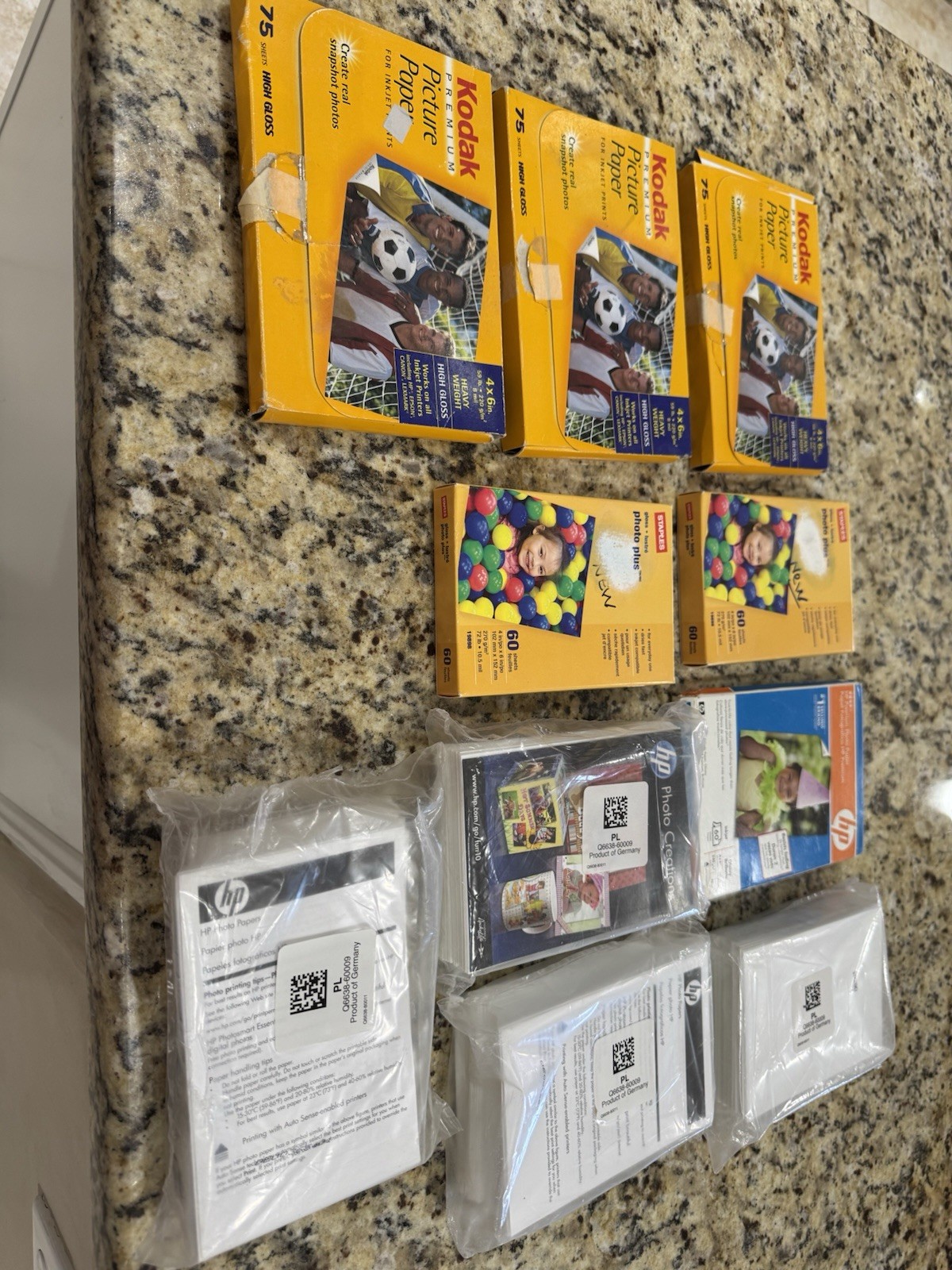 Assorted 4" x 6" Photo Paper - Over 1000 Sheets - Mostly HP Brand