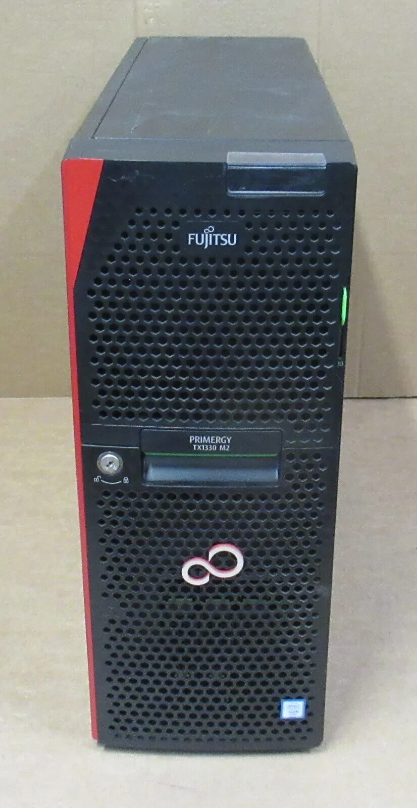Fujitsu Primergy TX1330 M2 4-Core E3-1270v5 32GB RAM 4-Bay SAS+ SSD Tower Server