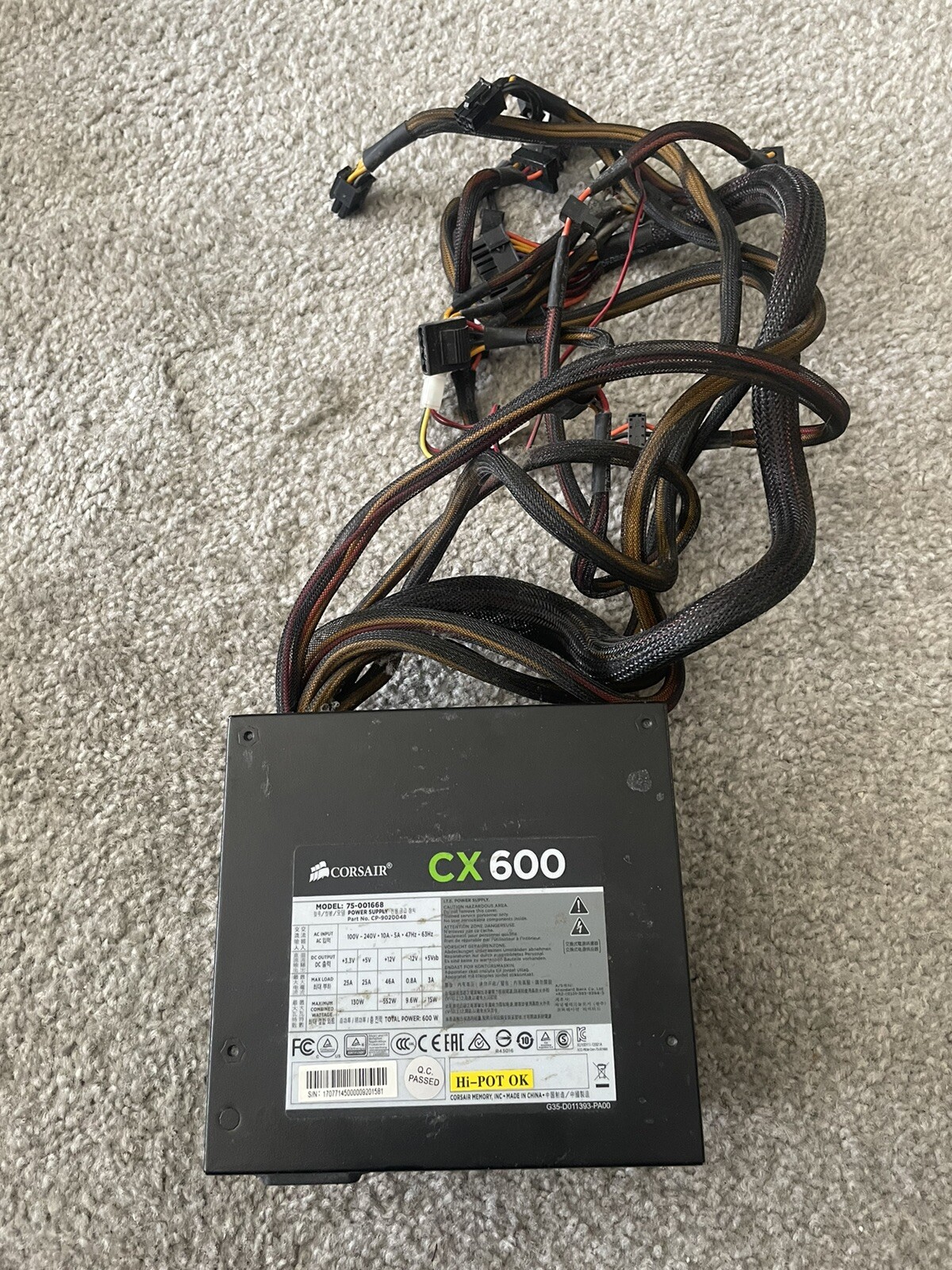 Corsair CX600 Desktop Power Supply Model: 75-001668 P/N: CP-9020048 with Cables