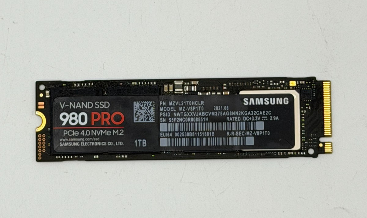 Samsung 980 PRO 1TB NVMe M.2 PCIe 4.0 SSD MZ-V8P1T0