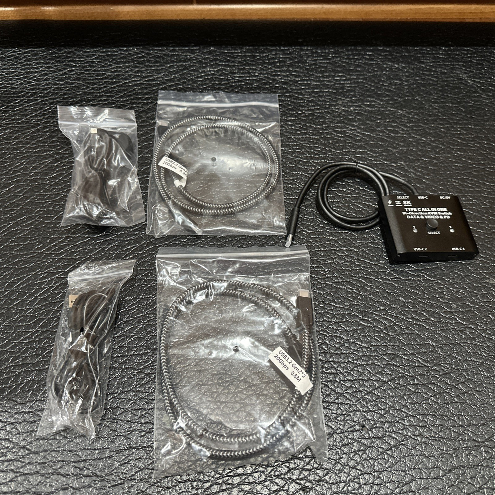 USB C switch 2 In 1 Out / 1 In 2 Out Bi Directional USB C Switcher Selector