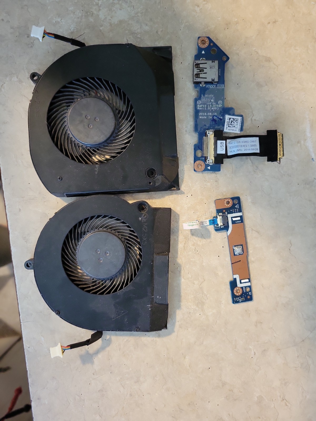 Alienware 15 R3 Power Button, USB Board And Cooling Fans, Speakers.