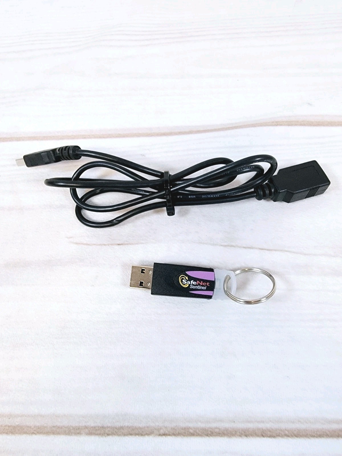 SafeNet Sentinel USB Security Dongle SUK02360 W/USB Cable