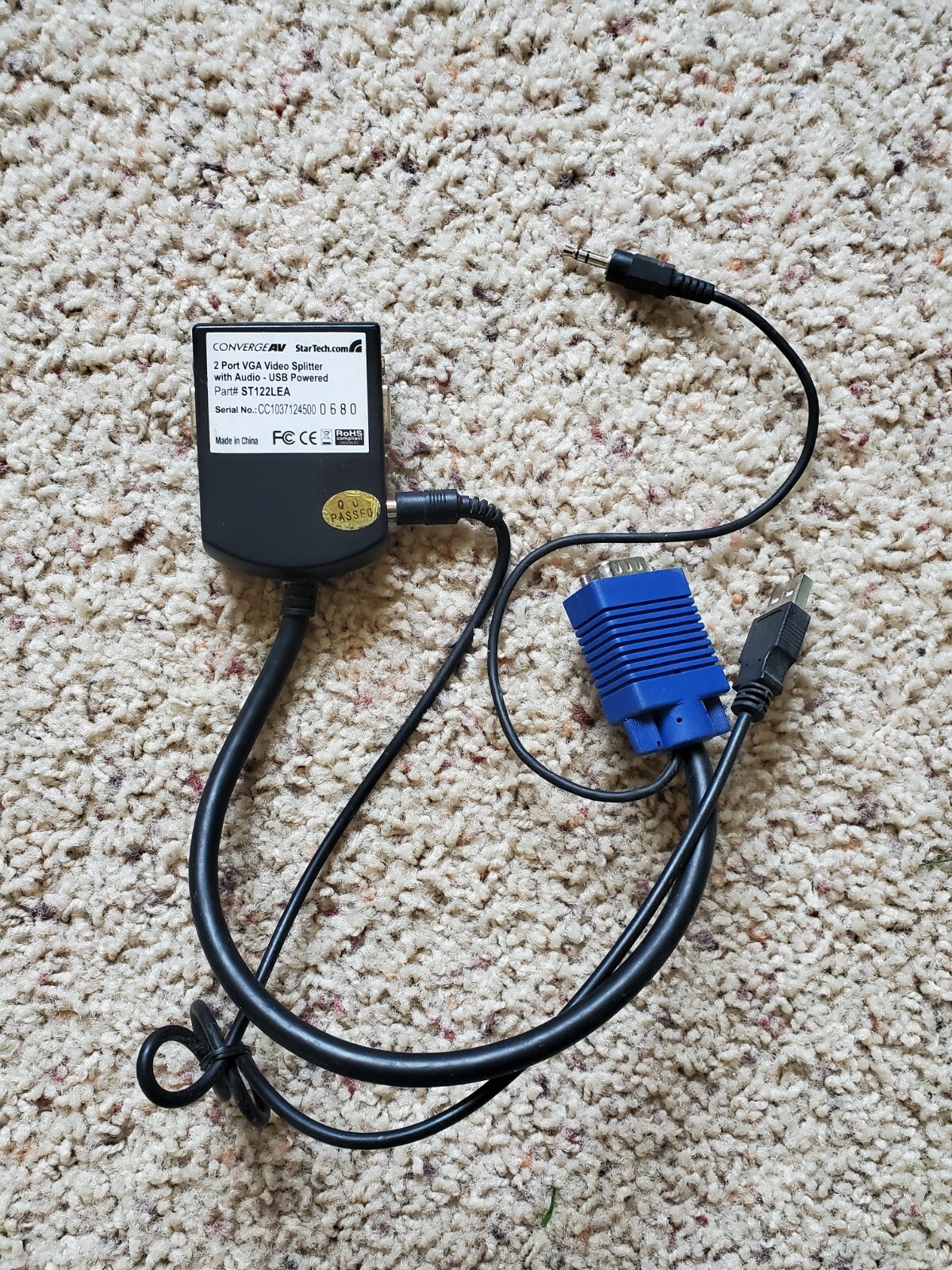 StarTech.com 2 Port VGA Video Splitter w/Audio - USB Powered ST122LEA