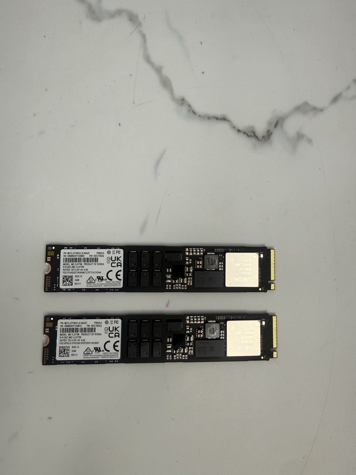 Samsung PM9A3 1.92TB NVMe M.2 22110 Enterprise SSD MZ1L21T9HCLS-00A07 100%