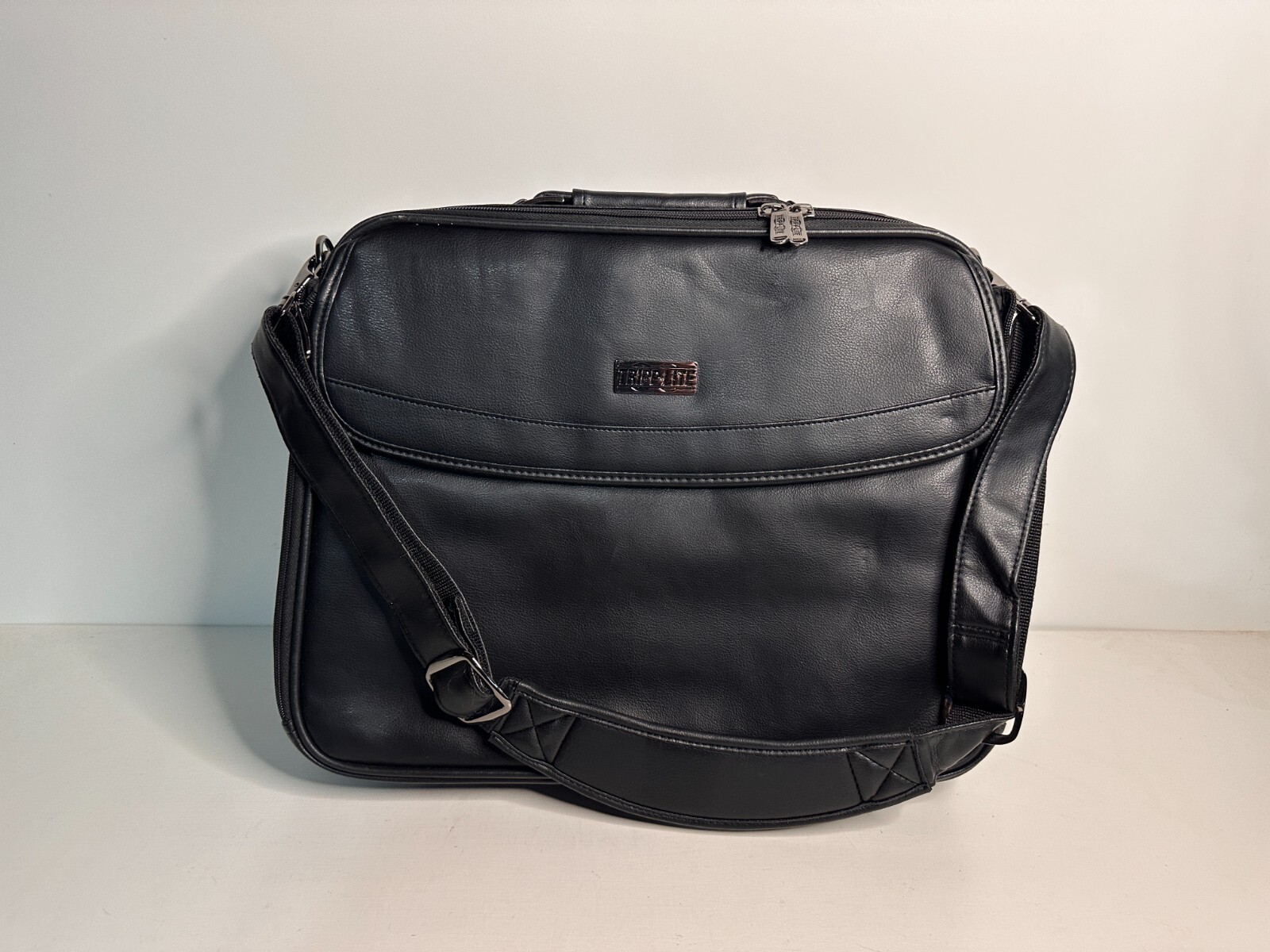 Tripp-Lite Black Leather Laptop Computer Bag
