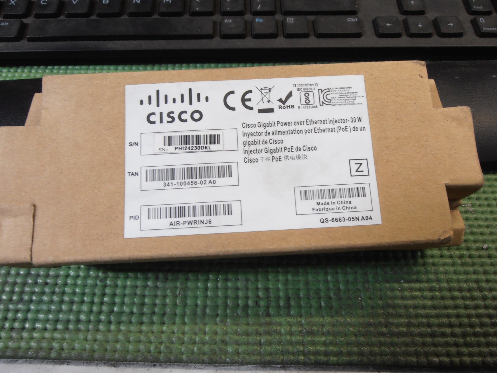 Cisco Single Port Power Over Ethernet POE29U-1AT (PL) POE (No Power Cord)
