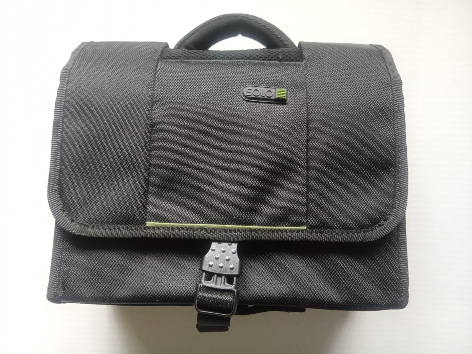 Solo Tech Collection Check Fast Security Multi Purpose Case Bag Carrier Luggage