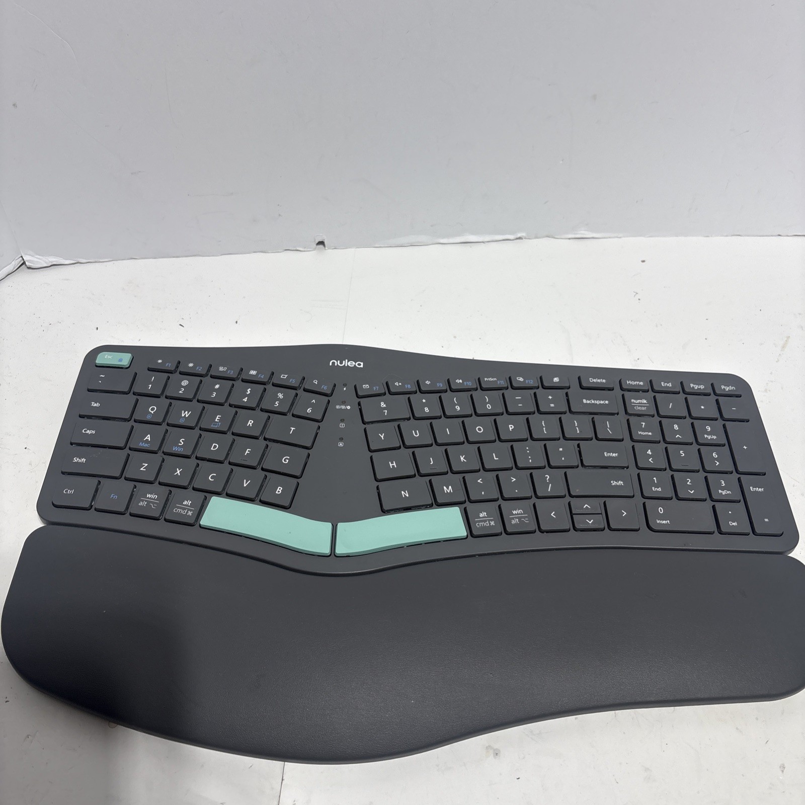 Nulea HD315 Wireless Ergonomic Keyboard w/ Wrist Wrest Keypad ~ with dongle
