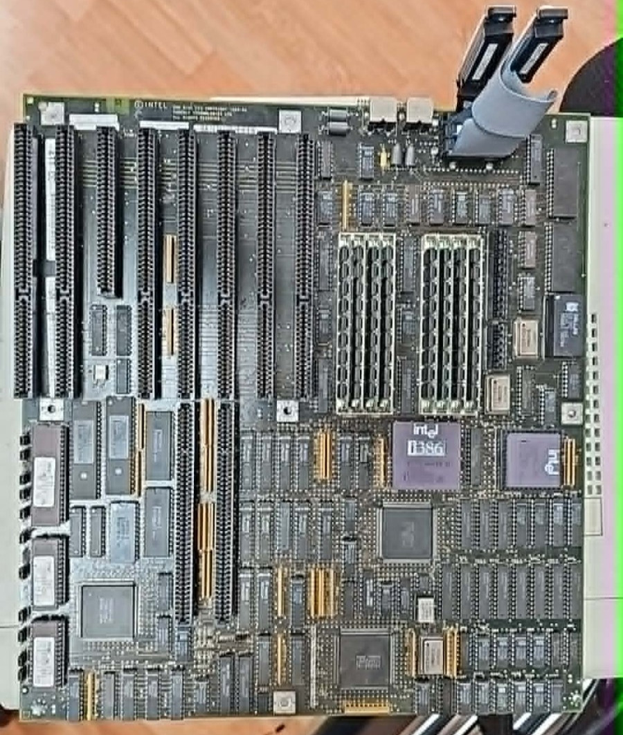 Rare Vintage DOS Early Intel 386 25mhz AT Motherboard PCB 8MB RAM Tested Working