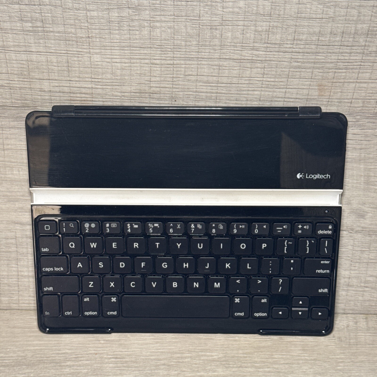 Logitech Y-R0032 Ultrathin Keyboard Cover Black iPad 2 3 4 Wireless Bluetooth