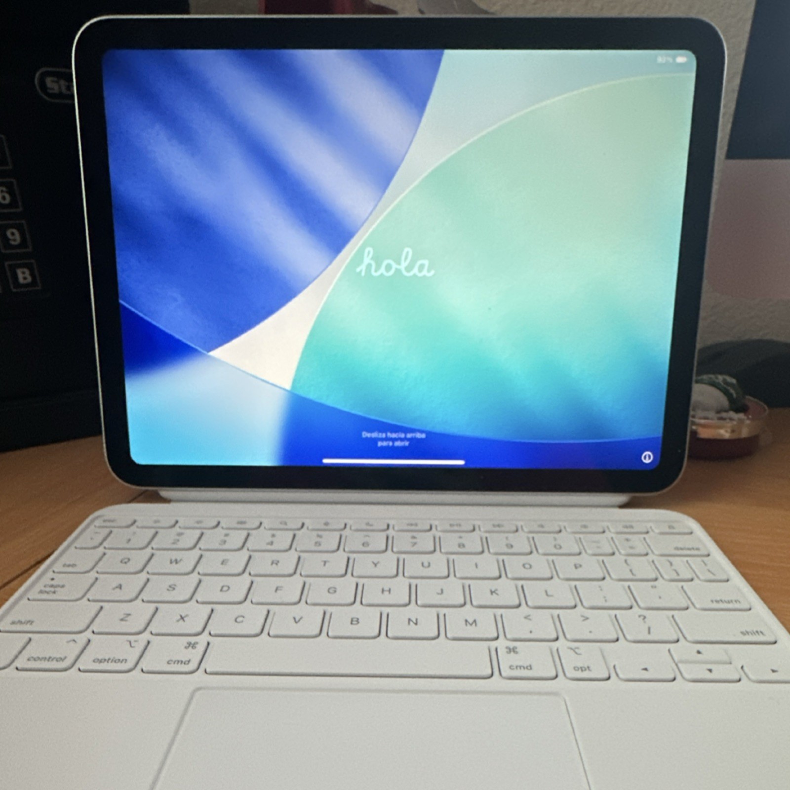 Apple Tablet   iPadOS Built-In Front Rear Camera