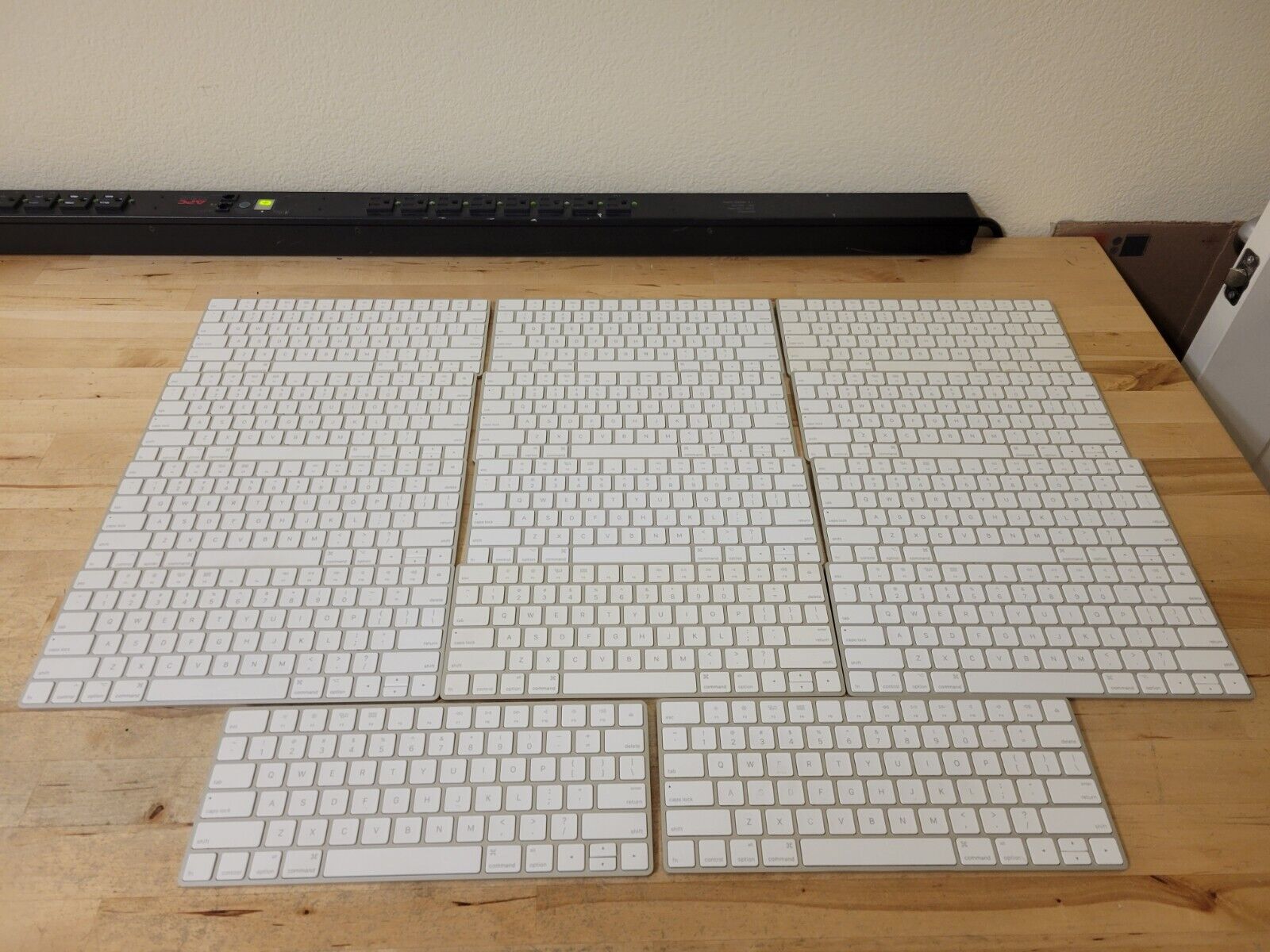 Lot of 14 Apple A1644 Magic Keyboard Wireless Keyboard Lot READ LISTING