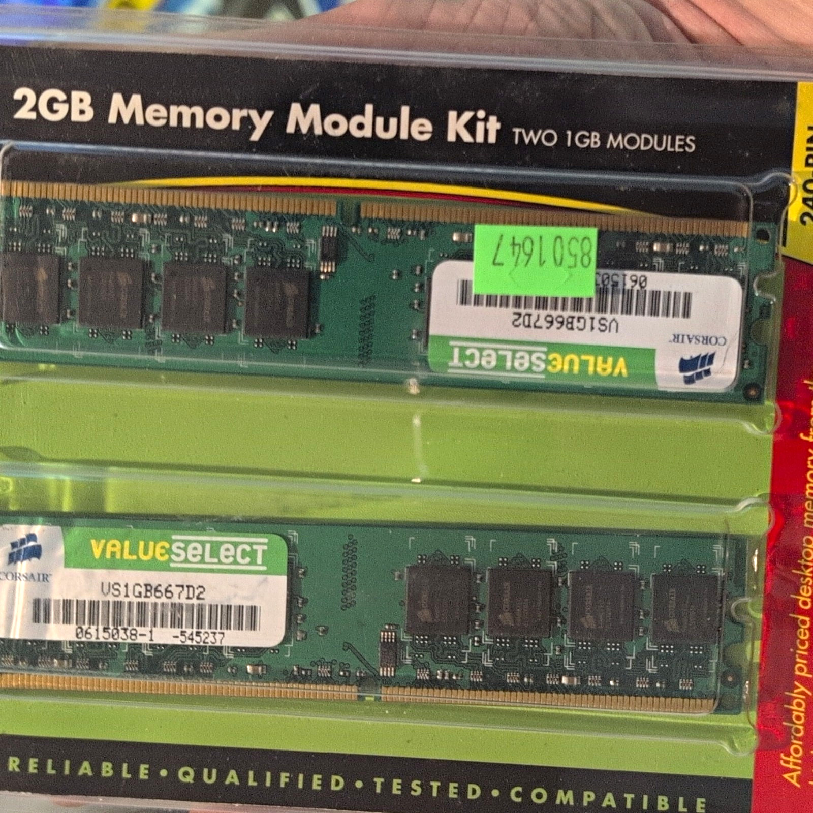 Corsair ValueSelect 2GB (2x1GB) DDR2-667 PC2-5300 240-Pin DIMM Kit