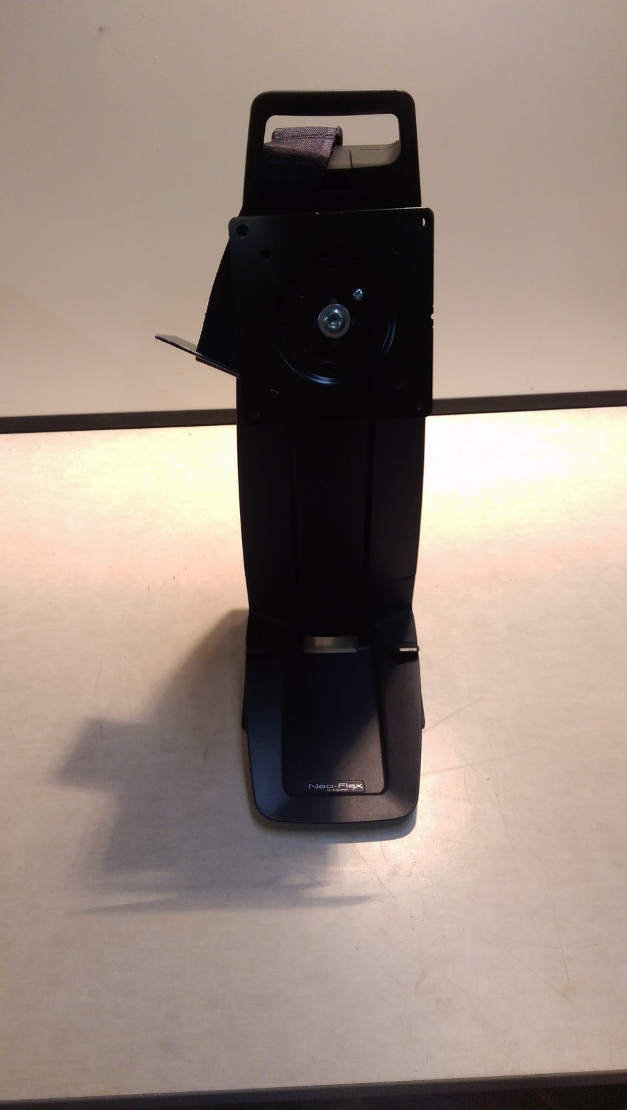 Ergotron Neo-Flex All-in-One Lift Stand Up To 16lb Up To 24" LCD 33-326-085