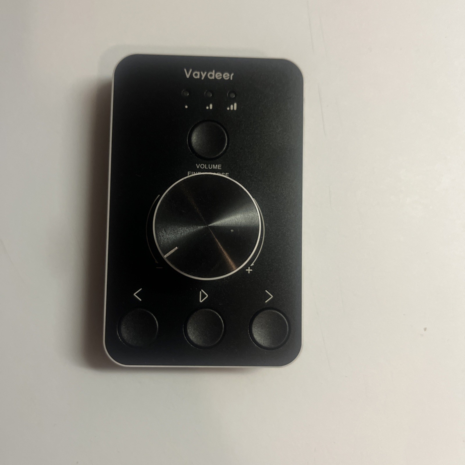 Compact USB Multimedia Controller with Durable Design for Easy Volume Control