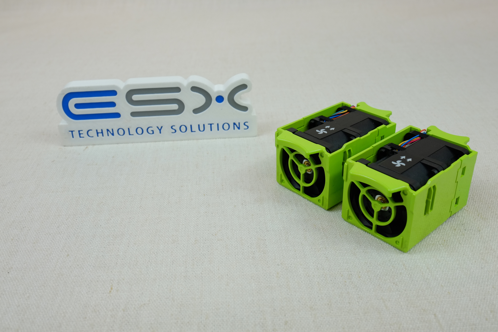 Lot of 2 UCSC-FAN-C220M5 Cooling Fan Module for UCSC-C220-M5